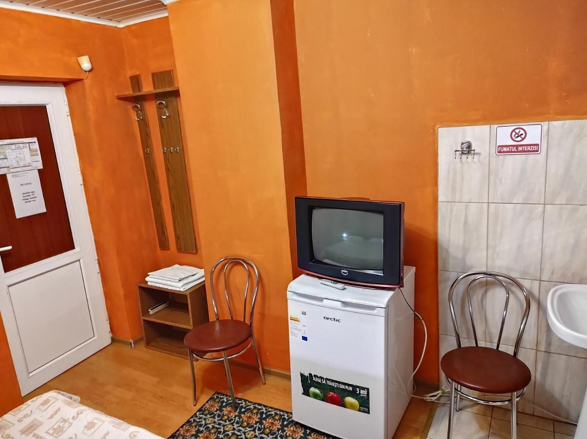 Pensiunea Casa Didina Bacău Exterior foto